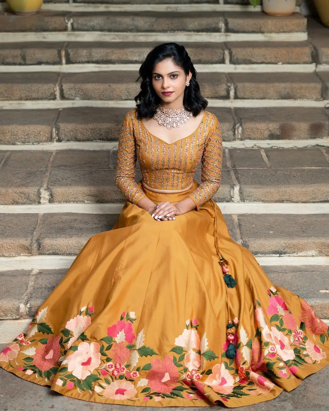 TOLLYWOOD ACTRESS MOUNIKA REDDY STILLS IN YELLOW LEHENGA CHOLI 2